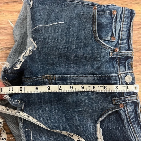 Abercrombie & Fitch High Rise Mom Short - Picture 6 of 9